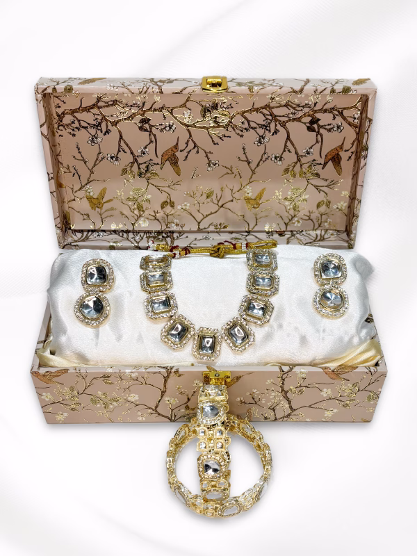 Golden Kundan Choker Set with Earrings and Kundan Kada – Premium Luxury Gift Hamper